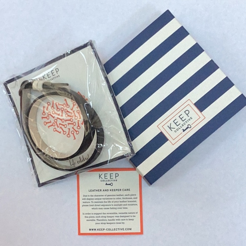 Keep Double Leather Wrap